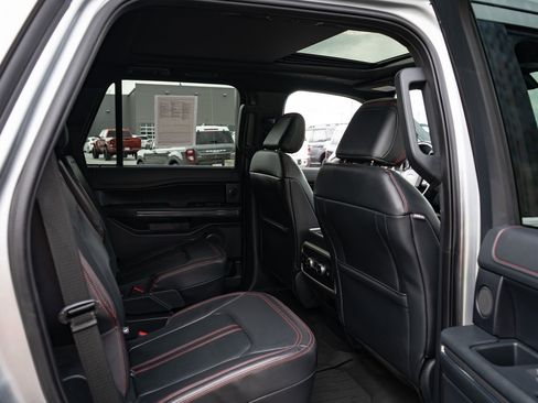 Used 2023 Ford Expedition Limited AWD/4WD image 22