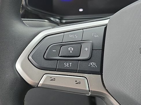 Used 2025 Volkswagen Taos S FWD image 16