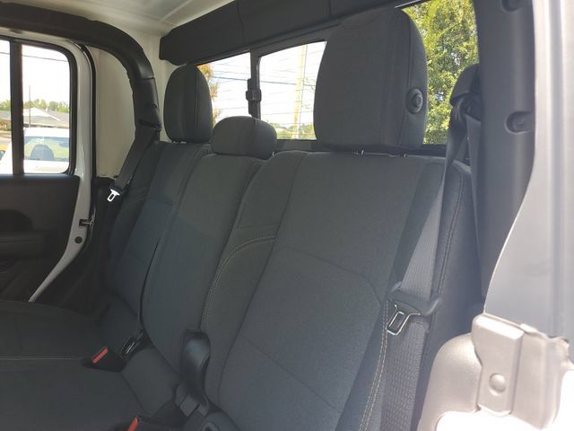 New 2025 Jeep Gladiator Sport AWD/4WD image 14