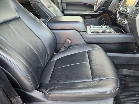 Used 2020 Ford Expedition XLT w/ Equipment Group 202A image 12