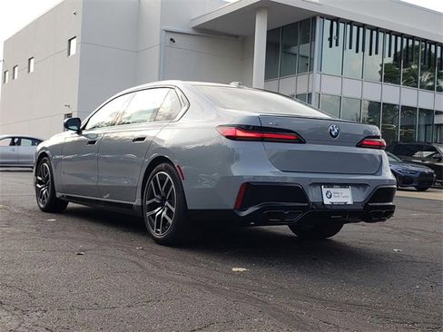 New 2025 BMW 760i xDrive image 3