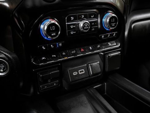 Used 2021 GMC Sierra 1500 AT4 w/ AT4 Premium Package image 31