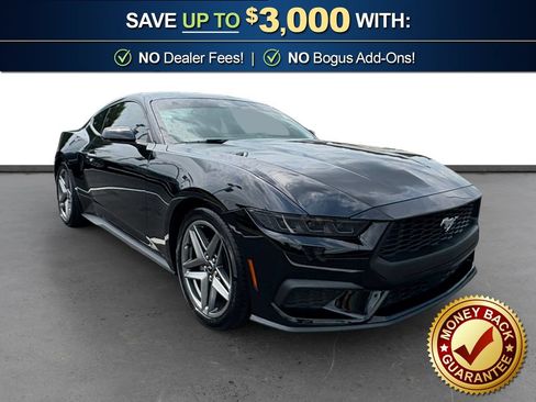 Used 2025 Ford Mustang Coupe RWD image 10