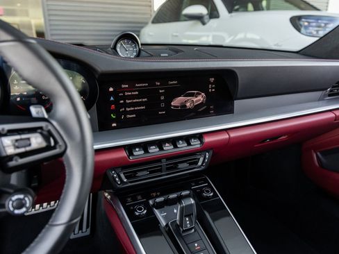 Used 2025 Porsche 911 Turbo S image 30