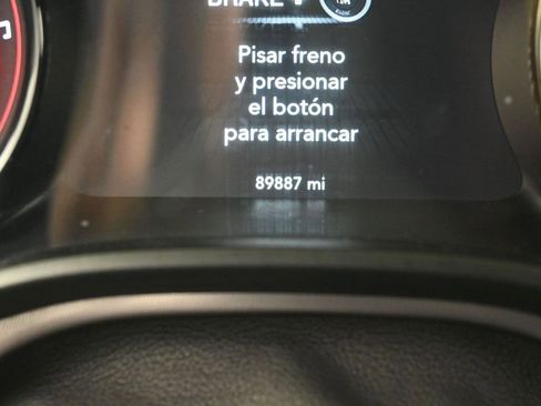 Used 2022 Dodge Challenger SXT w/ Driver Convenience Group RWD image 27