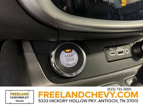 Used 2023 Nissan Murano SV image 19