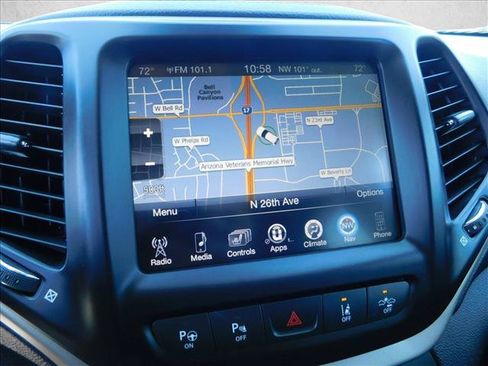 Used 2015 Jeep Cherokee Limited w/ Luxury Group AWD/4WD image 21