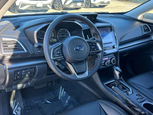 Certified 2022 Subaru Crosstrek 2.5i Limited w/ Moonroof Package 2 image 18