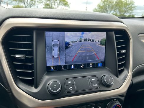 Used 2023 GMC Acadia Denali w/ Denali Ultimate Package AWD/4WD image 26