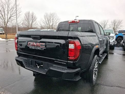 New 2026 GMC Canyon Denali image 4