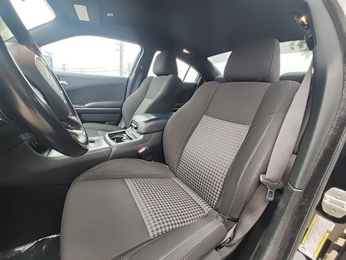 Used 2023 Dodge Charger SXT RWD image 11