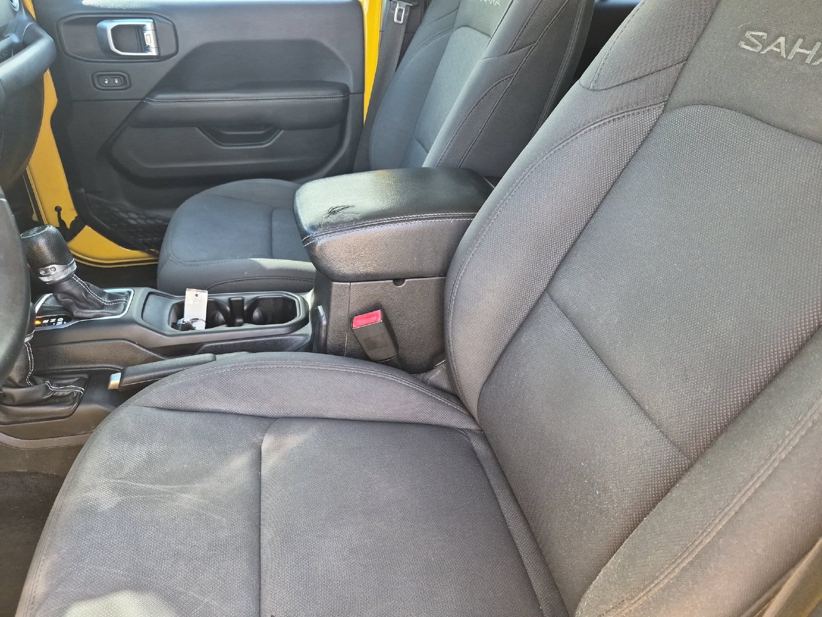 Used 2019 Jeep Wrangler Unlimited Sahara AWD/4WD image 12