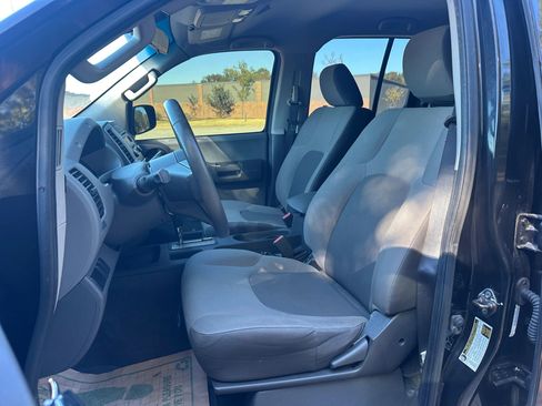 Used 2014 Nissan Xterra X image 9