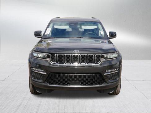 Used 2023 Jeep Grand Cherokee Limited AWD/4WD image 2