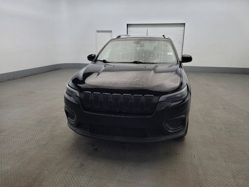 Used 2020 Jeep Cherokee Latitude FWD image 15