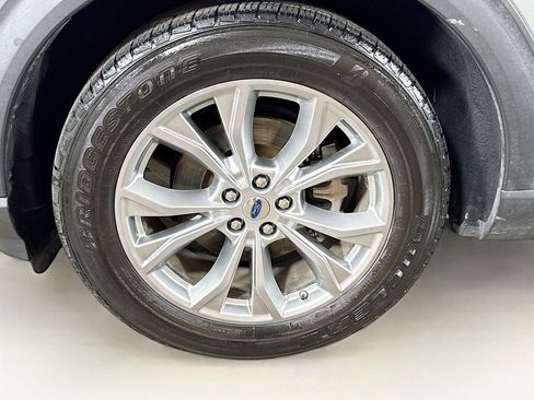 Used 2020 Ford Explorer XLT w/ Equipment Group 202A image 41