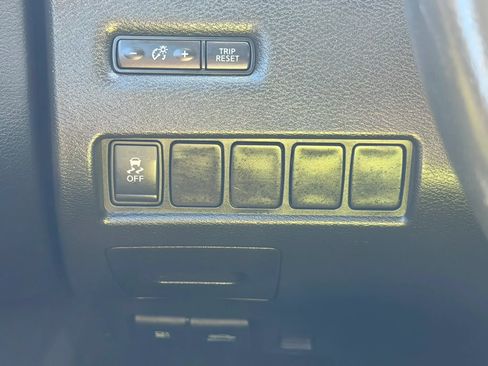 Used 2015 Nissan Murano SV w/ Cargo Package AWD/4WD image 22