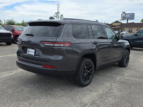 New 2026 Jeep Grand Cherokee L 2WD image 5