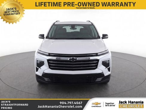 Used 2026 Chevrolet Traverse High Country image 2