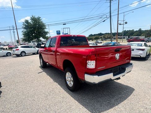 Used 2024 RAM 2500 Big Horn AWD/4WD image 39