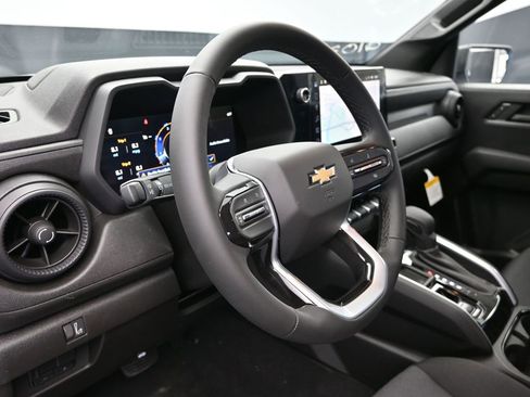 New 2026 Chevrolet Colorado W/T image 12