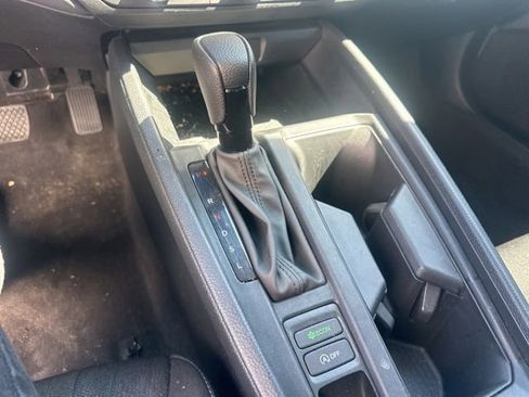 Certified 2025 Honda Accord SE image 17