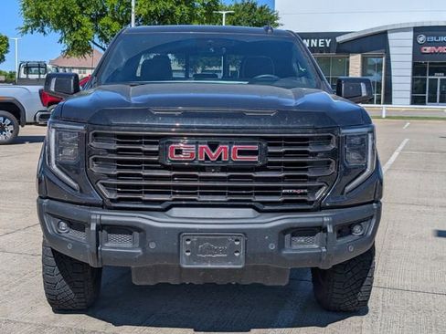 Used 2023 GMC Sierra 1500 AT4X image 2