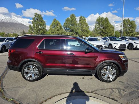 Used 2018 Ford Explorer Sport w/ Equipment Group 401A AWD/4WD image 4