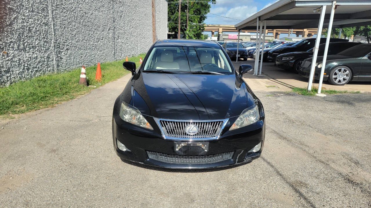 Used 2010 Lexus IS 250 w/ Preferred Accessory Package RWD image 3
