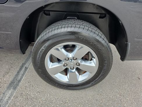 Used 2017 RAM 1500 Big Horn RWD image 32