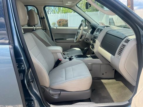 Used 2012 Ford Escape XLT FWD image 30