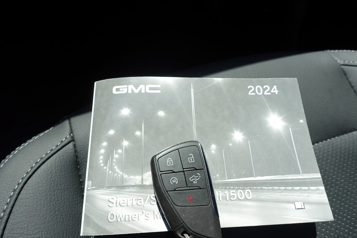 Used 2024 GMC Sierra 1500 Pro w/ Graphite Edition AWD/4WD image 37