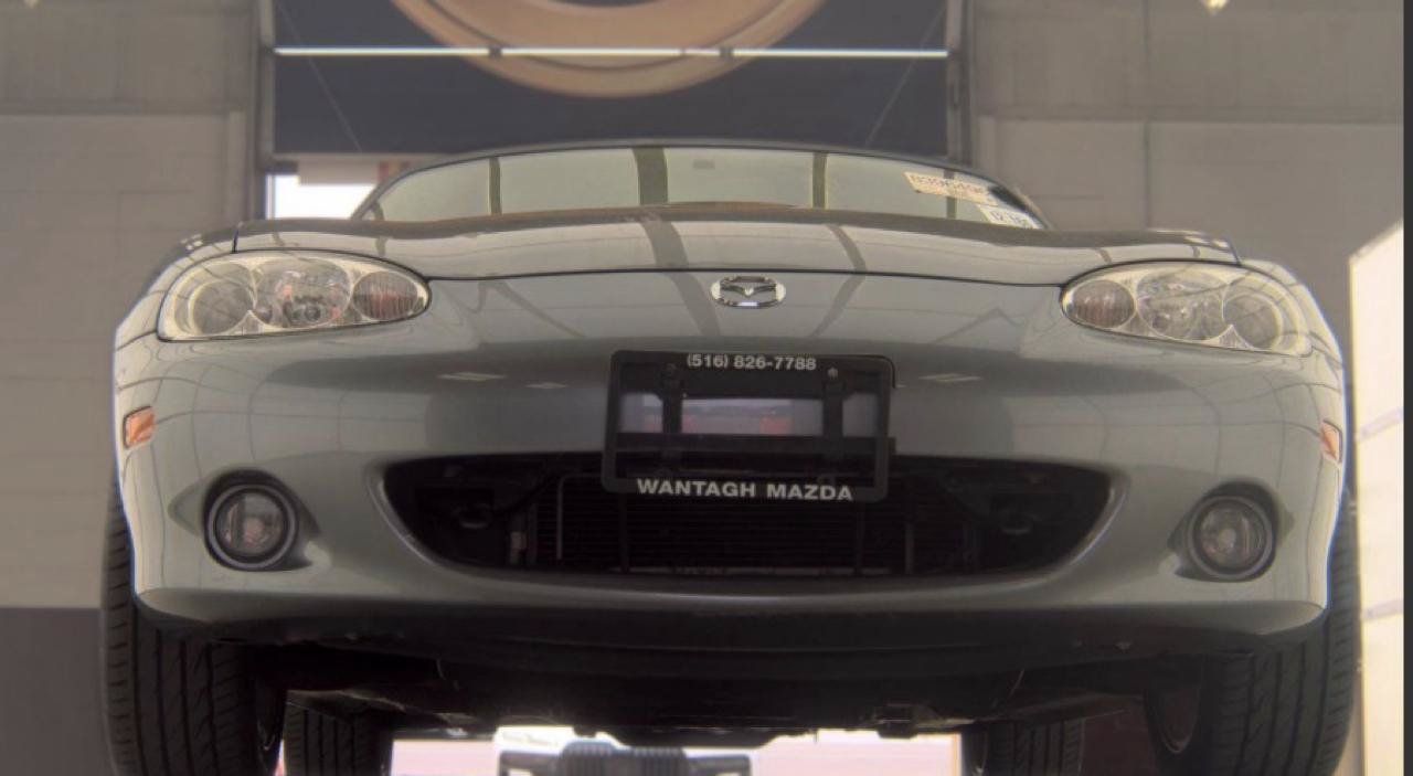 Used 2003 MAZDA MX-5 Miata RWD image 15