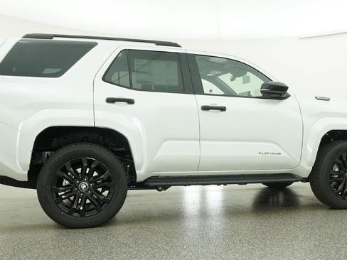 New 2026 Toyota 4Runner Limited AWD/4WD image 12