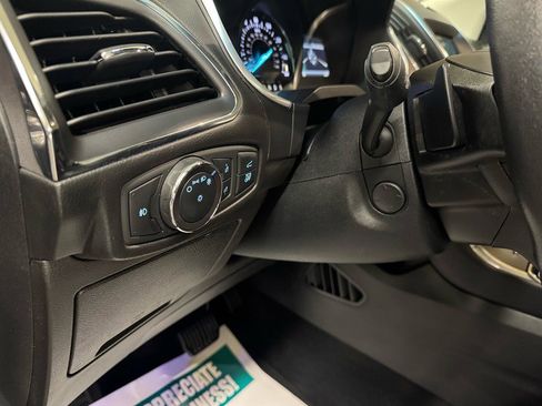 Used 2019 Ford Edge Titanium w/ Cold Weather Package image 14