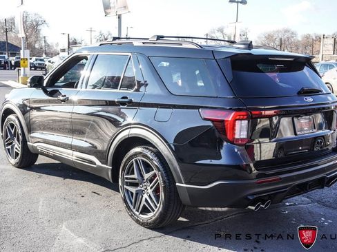 Used 2025 Ford Explorer ST image 22