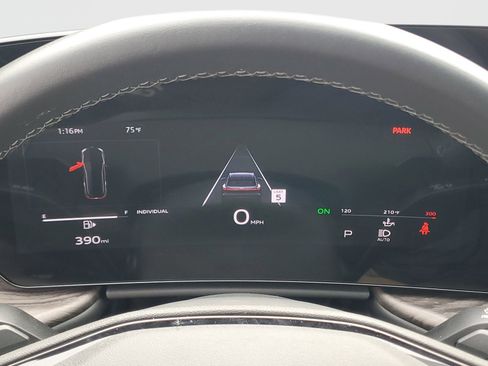 Used 2025 Audi Q5 Premium w/ Convenience Package image 26