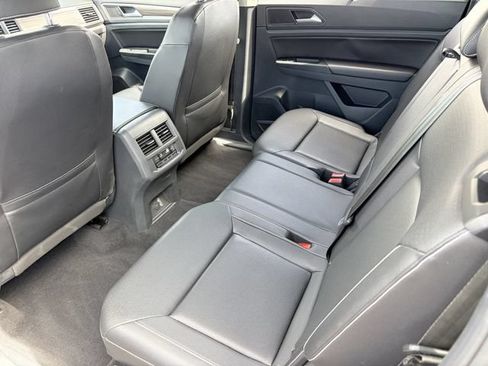 Used 2021 Volkswagen Atlas SE FWD image 22