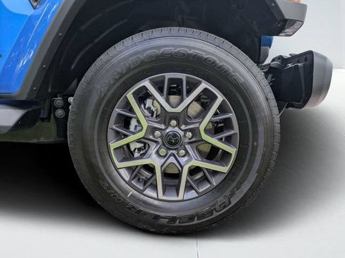 New 2026 Jeep Wrangler Unlimited Sahara AWD/4WD image 10