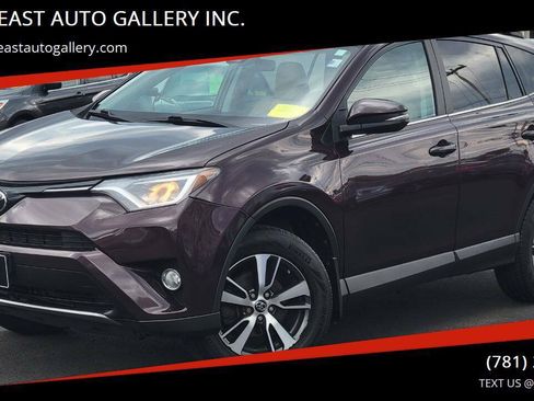 Used 2018 Toyota RAV4 XLE AWD/4WD image 1