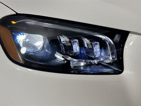 Used 2026 Mercedes-Benz GLS 450 4MATIC image 44