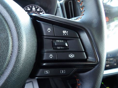 Used 2025 Subaru Crosstrek 2.5i Limited w/ Popular Package #3A image 19