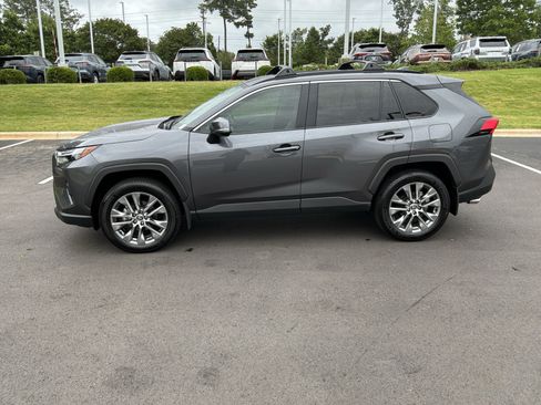 Used 2025 Toyota RAV4 XLE Premium FWD image 7