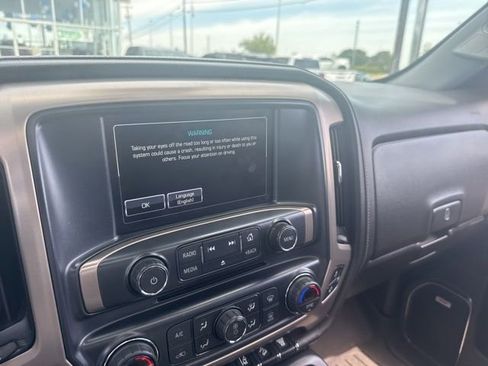 Used 2018 GMC Sierra 2500 Denali w/ Duramax Plus Package AWD/4WD image 41