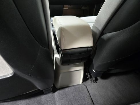 Used 2018 BMW i3 94Ah w/Range Extender image 32