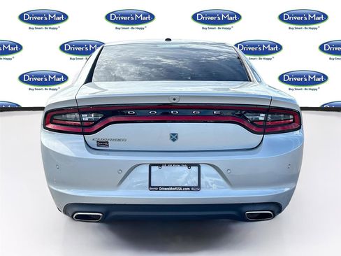 Used 2019 Dodge Charger SXT image 7