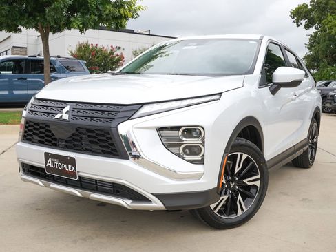 New 2026 Mitsubishi Eclipse Cross SE AWD/4WD image 2