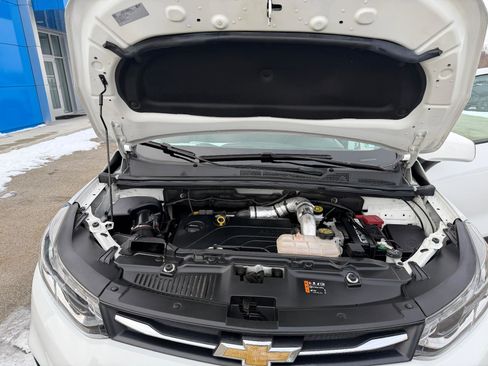 Certified 2022 Chevrolet Trax LS w/ Tint and Cruise Package image 25