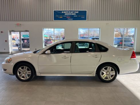 Used 2012 Chevrolet Impala LT w/ LT Sunroof Package image 8