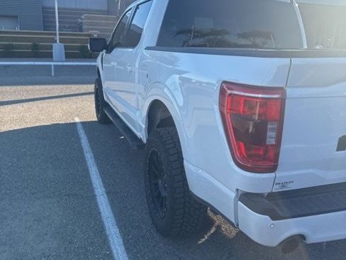 Used 2022 Ford F150 XLT w/ Equipment Group 302A High image 16